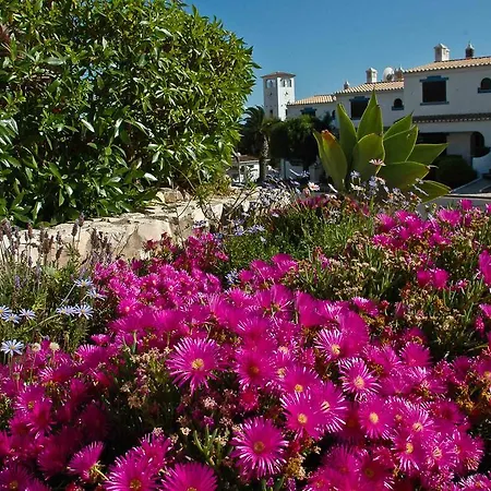 Turiquintas Resort