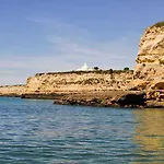 Turiquintas אתר נופש 3*