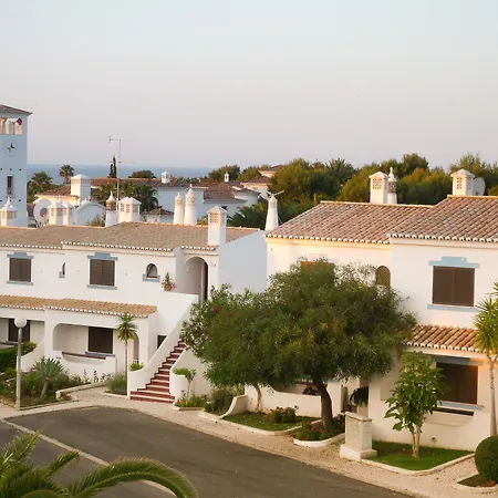 Turiquintas Resort Armação de Pêra