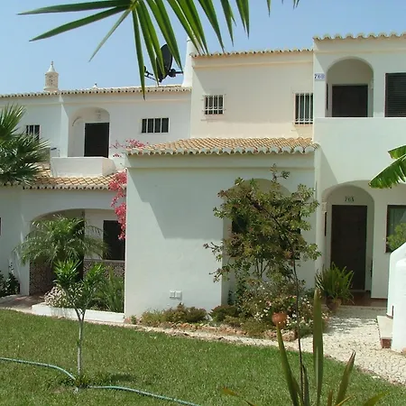 Turiquintas 3* Армасан-де-Пера